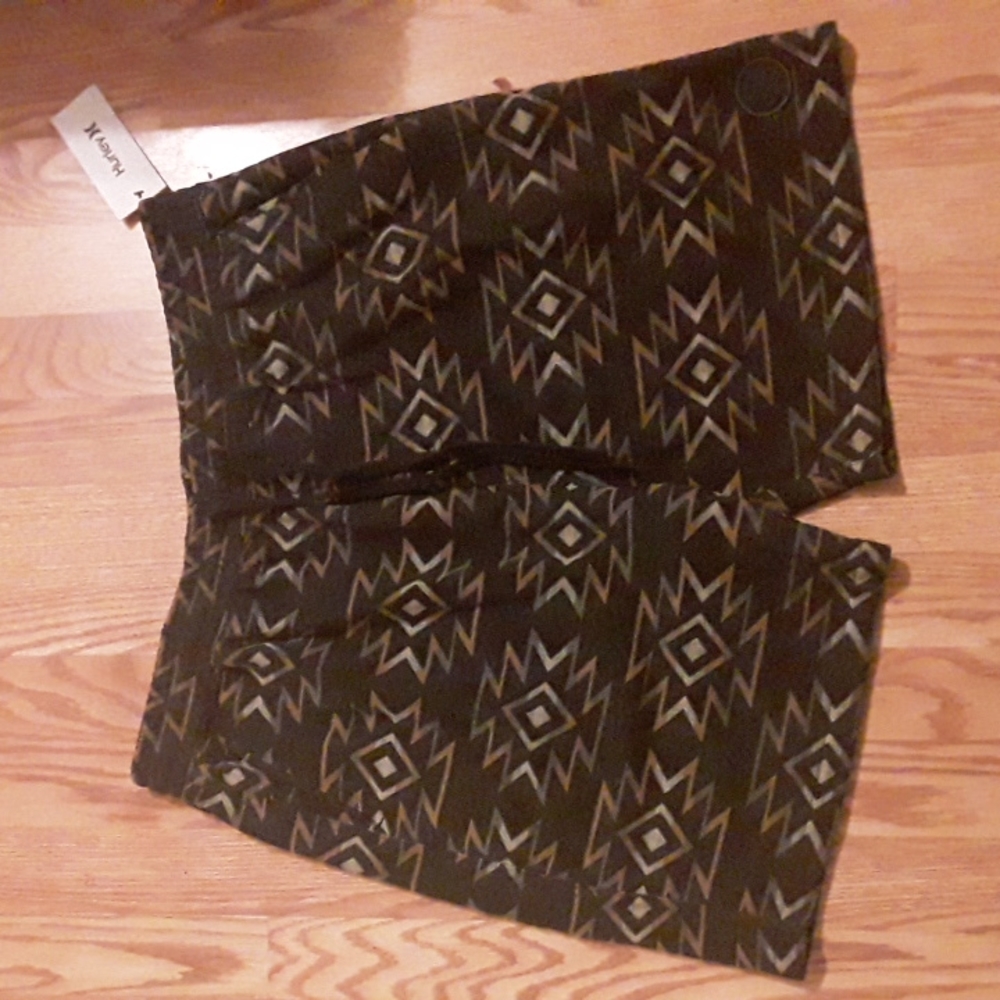 Hurley Surf Poncho Short 19"  XL NWT
